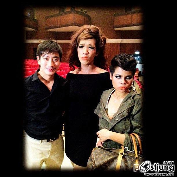 โอปอล์  โพสต์ท่ามั่นๆอีกแล้ว