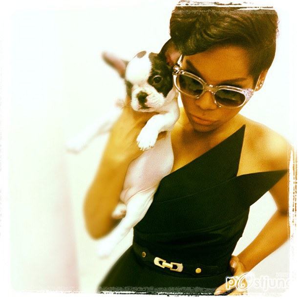 โอปอล์  โพสต์ท่ามั่นๆอีกแล้ว