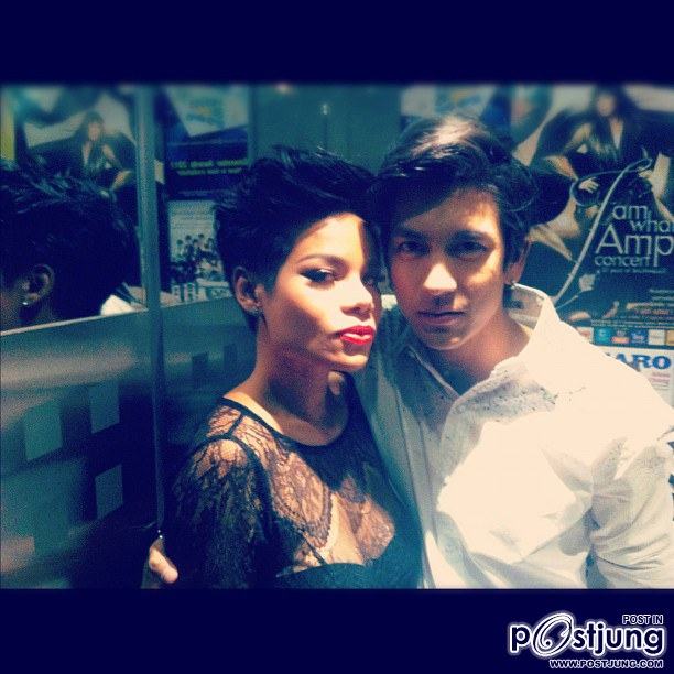 โอปอล์  โพสต์ท่ามั่นๆอีกแล้ว