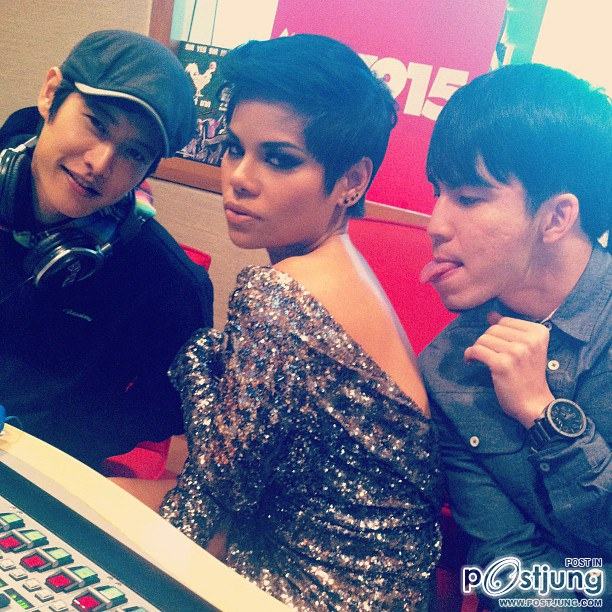 โอปอล์  โพสต์ท่ามั่นๆอีกแล้ว