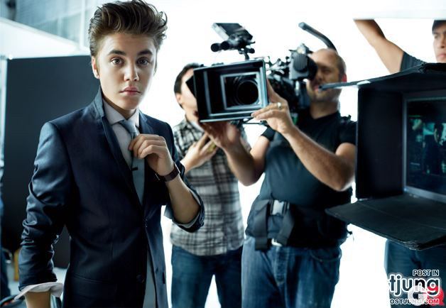 Justin Bieber ถ่ายรูป Photoshoot ในนิตยสาร GQ maga