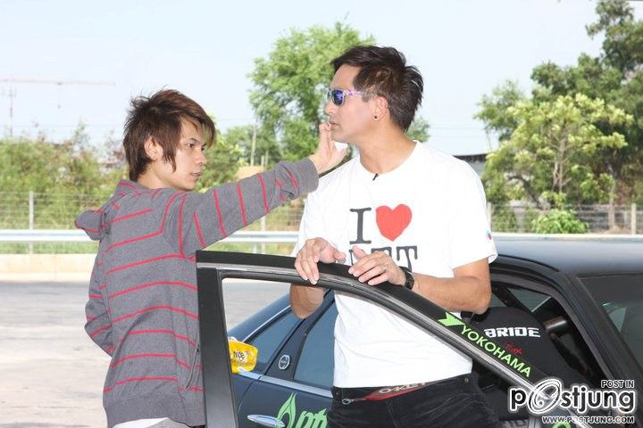 พีท ทองเจือ