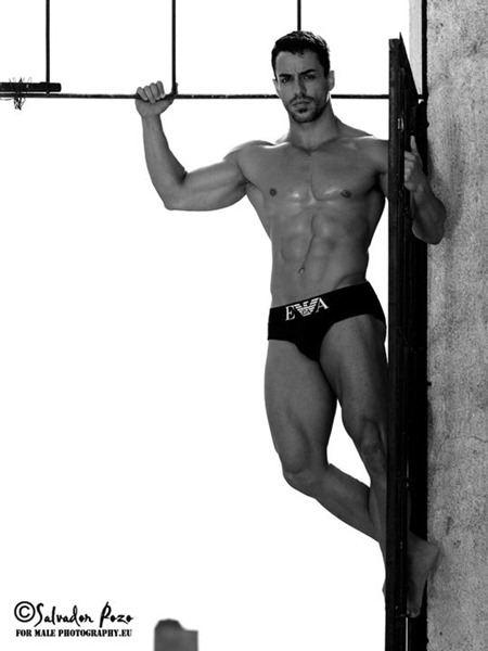 MASCULINE DOSAGE: BEAUTIFUL BEACH BY PHOTOGRAPHER SALVADOR POZO