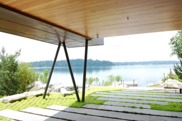 Modern Rustic Lake House on Mercer Island, Washington - imaging yourself standing there ...