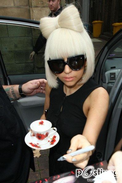 she she lady gaga love you