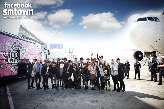 หนังใหม่ ชีวิตเบื้องหลังคอนเสิร์ต  I AM