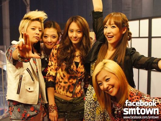 หนังใหม่ ชีวิตเบื้องหลังคอนเสิร์ต  I AM