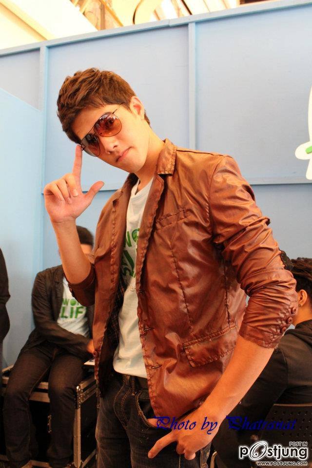 มิกค์ ทองระย้า 7 สีปันรักให้โลก