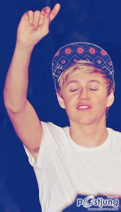 ONE DIRECTION ก่อนนอน บายๆๆๆ