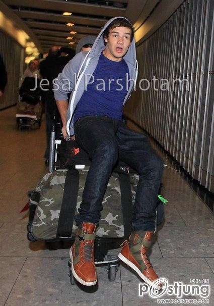 ONE DIRECTION ก่อนนอน บายๆๆๆ