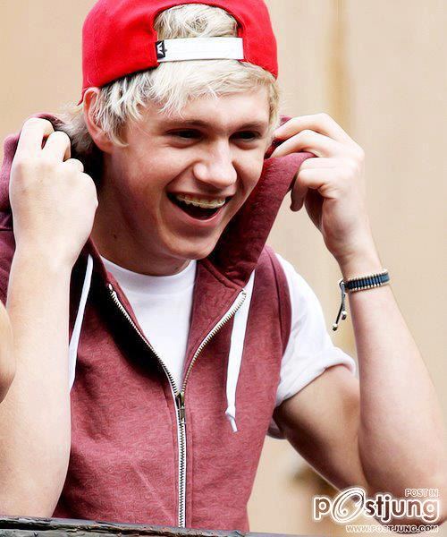 ONE DIRECTION ก่อนนอน บายๆๆๆ