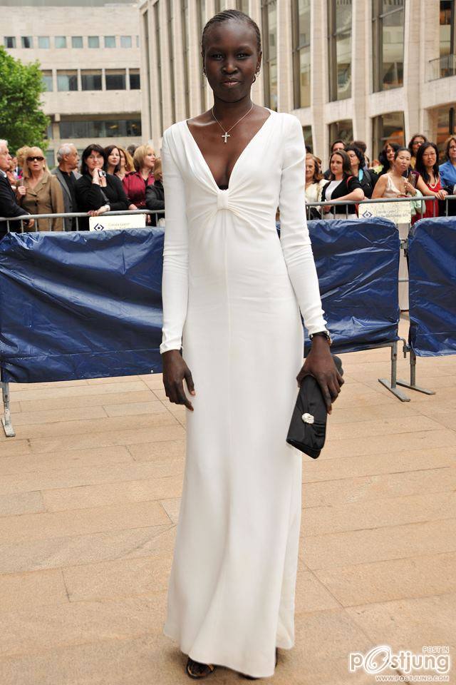 Alek Wek, in Valentino