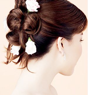 แฟชั่น ทรงผมเจ้าสาว ทั้งผมเกล้ามวยสูงและมวยต่ำ