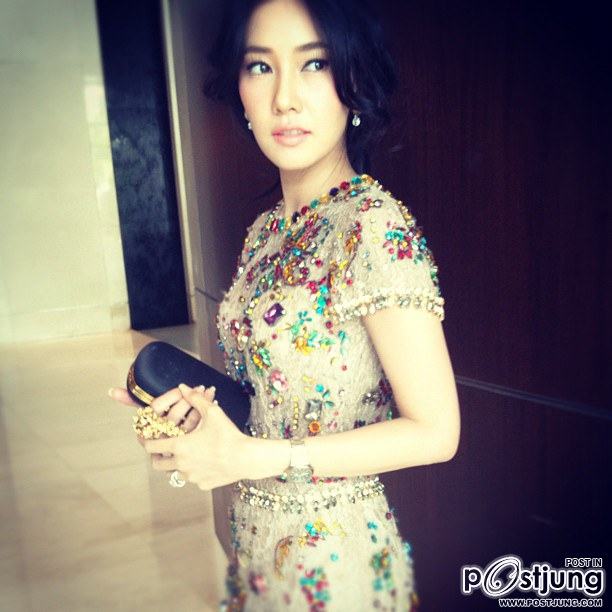 คุณนายนุ่น สวย หรู ไฮโซ มากค่ะ