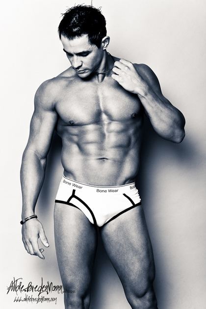 Leslie for Bone Wear