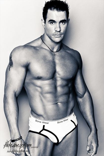 Leslie for Bone Wear