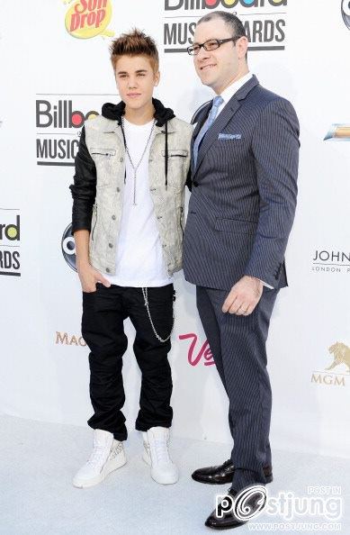 justin bieber 2012 Billboard Music Awards