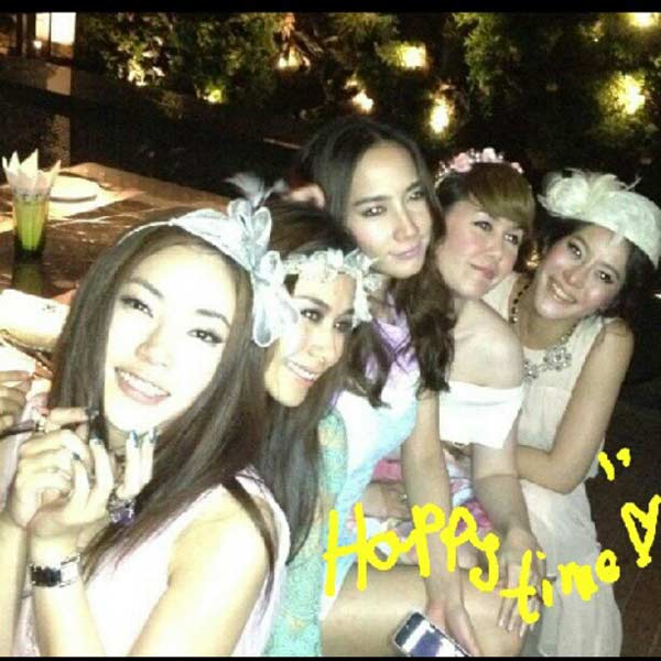 เพื่อนดารา ร่วมเบิร์ธเดย์ เมย์ พิชญ์นาฏ