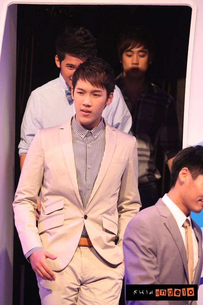 แกงส้ม  Men With Style 2012 Fashion In Flight  @Central ชิดลม