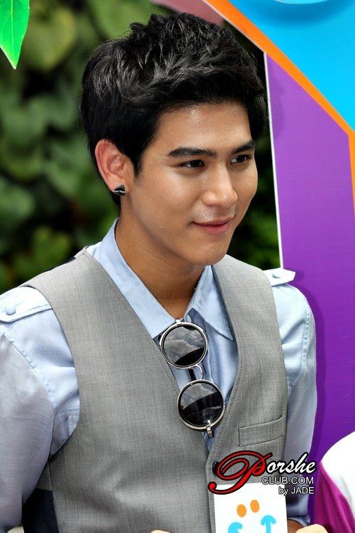 พอร์ช งานโฟร์โมส @อาคารยูไนเต็ด เซ็นเตอร์ และงาน @ The mall Bang Kae