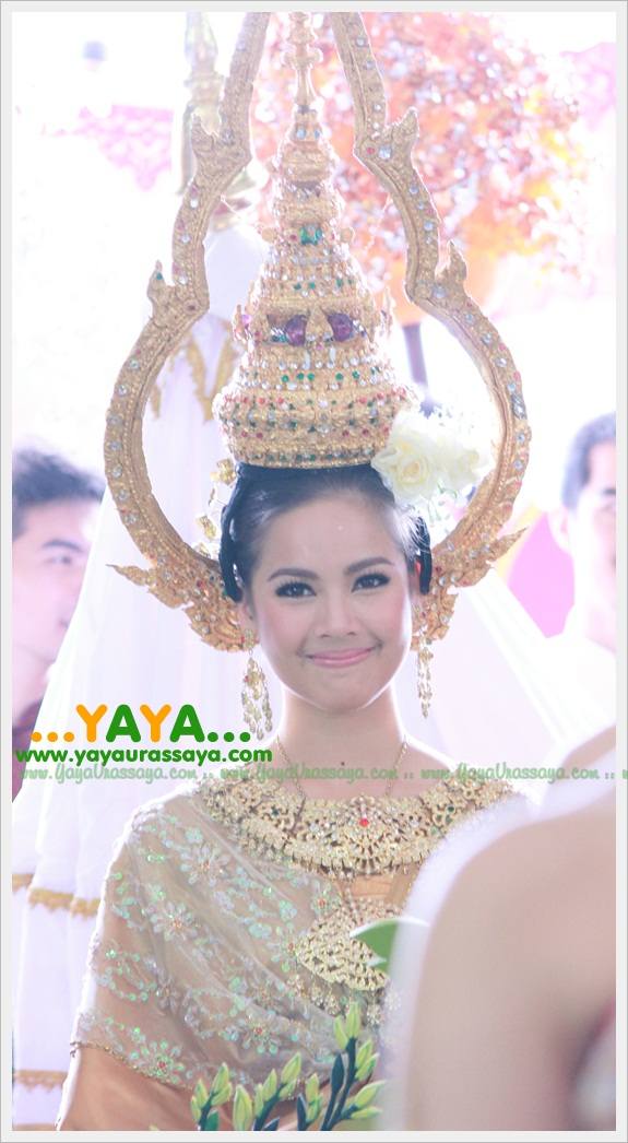 ญาญ่า อุรัสยา ในชุดไทยสวยงามมากๆ