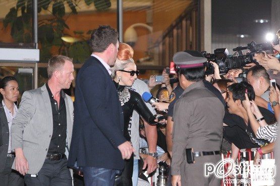 lady gaga live in bangkok