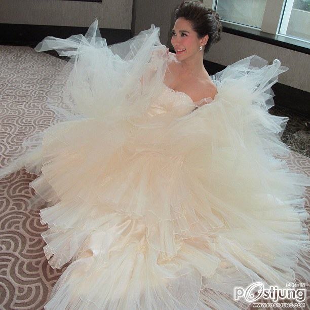 พลอย งามตลอดด