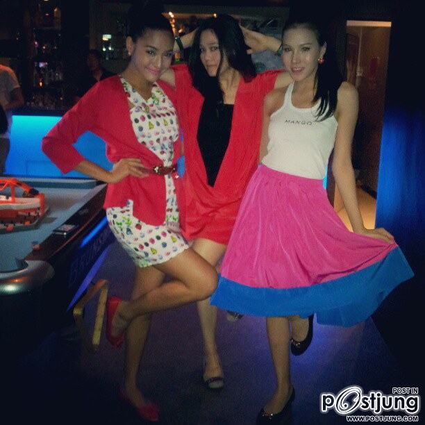 ปุ๊กลุ๊ค กับลุคมั่นๆของชี