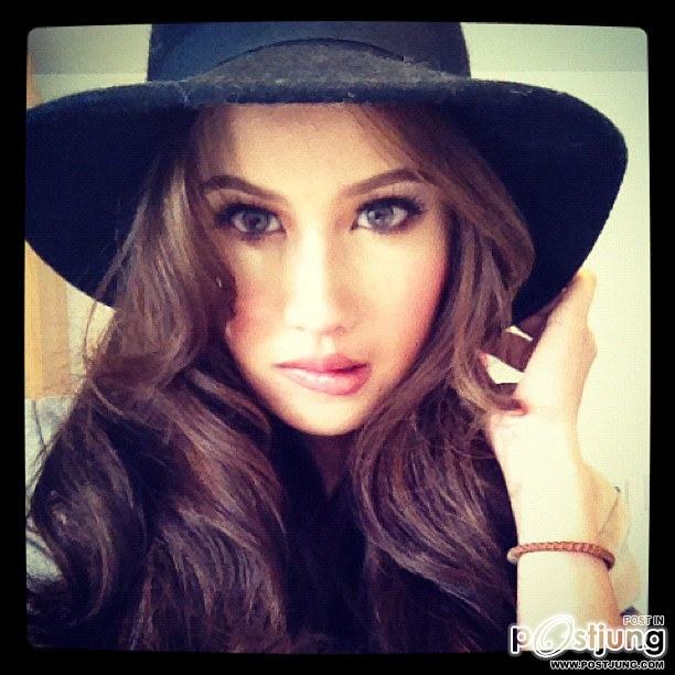 ปู ไปรยา เซ็กซี่ ตาคม