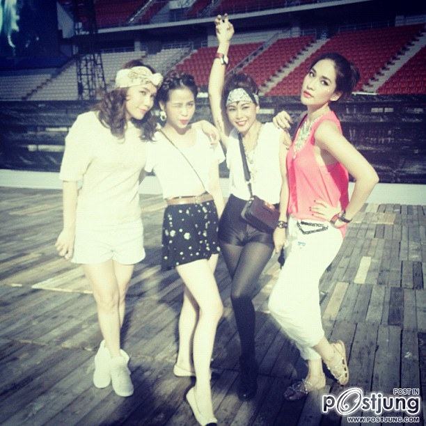 Pic :: พลอย เฌอมาลย์ instagram