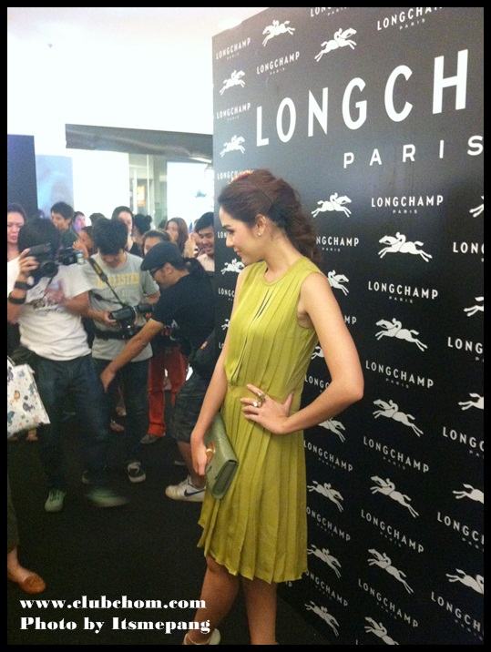 ชมพู่ อารยา ในงาน Grand Opening Longchamp@ Siam paragon