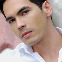 หล่อจิงรัยจิง