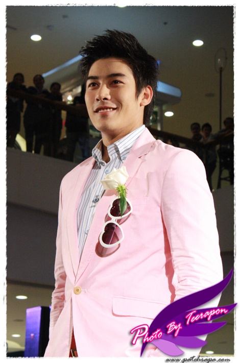 อั้ม พัชราภาในงาน BASIC HOUSE