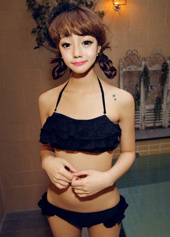 แฟชั่น ทิ้งทวนซัมเมอร์ กับคอลเล็คชั่นชุดว่ายน้ำวัยรุ่นสุดแนว