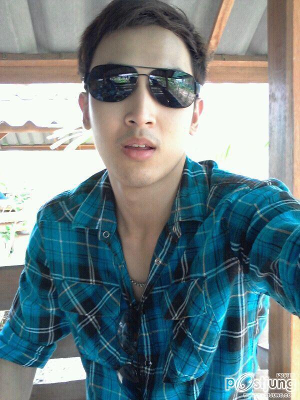 ป่อง พ่อค้าแซ่บข้าวมันไก่สาธุประดิษฐ์