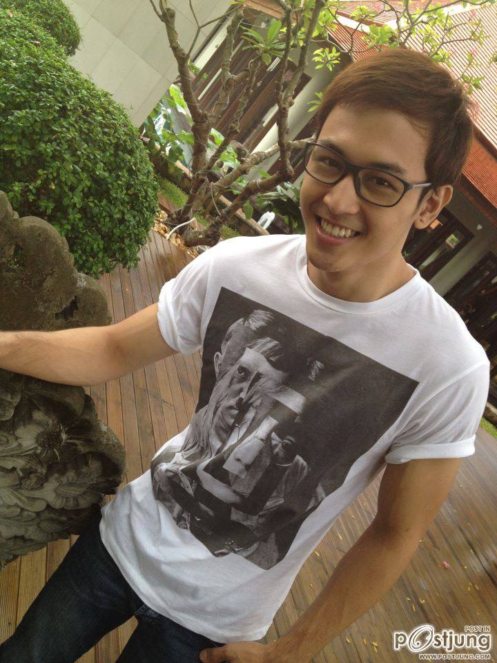 ป่อง พ่อค้าแซ่บข้าวมันไก่สาธุประดิษฐ์