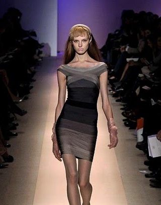 อารยา นางมาแบบเบาๆ