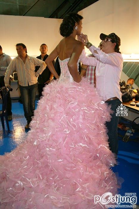 ราตรี.... ผลงานสุดยอดดีไซเนอร์นางงาม