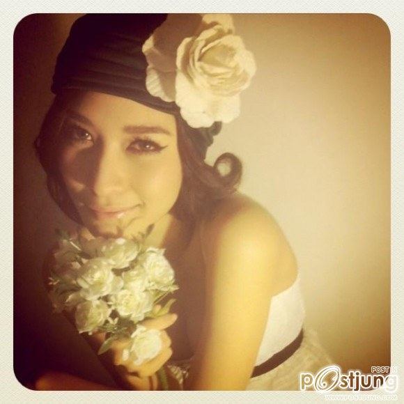 3 สาวซุปตาร์กับลุคซ์สวยใสชิลๆ