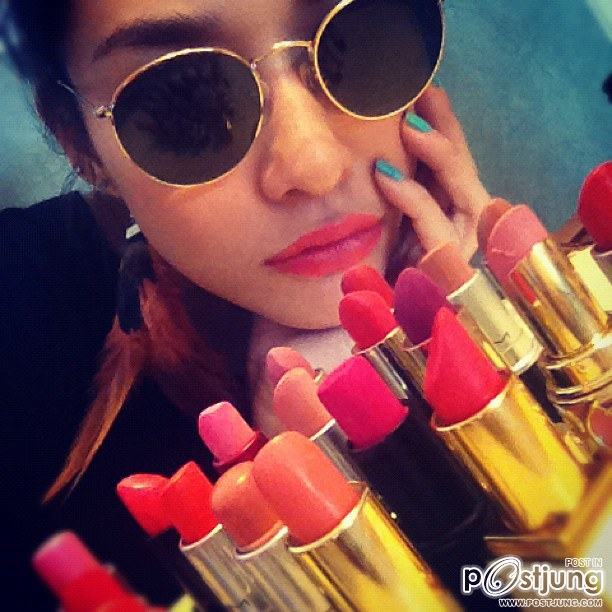 3 สาวซุปตาร์กับลุคซ์สวยใสชิลๆ