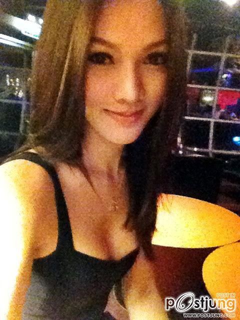 รวบรวมรูปสาวประเภท 2 By Facebook