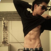 มีหนุ่มๆ ธรรมดาๆ ที่ไม่ใช่นายแบบมาฝากจาก Instagram