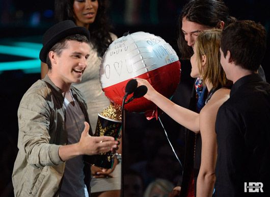 Twilight ครองแชมป์เอ็มทีวี ฉากจูบยอดเยี่ยม 4 ปีซ้อน