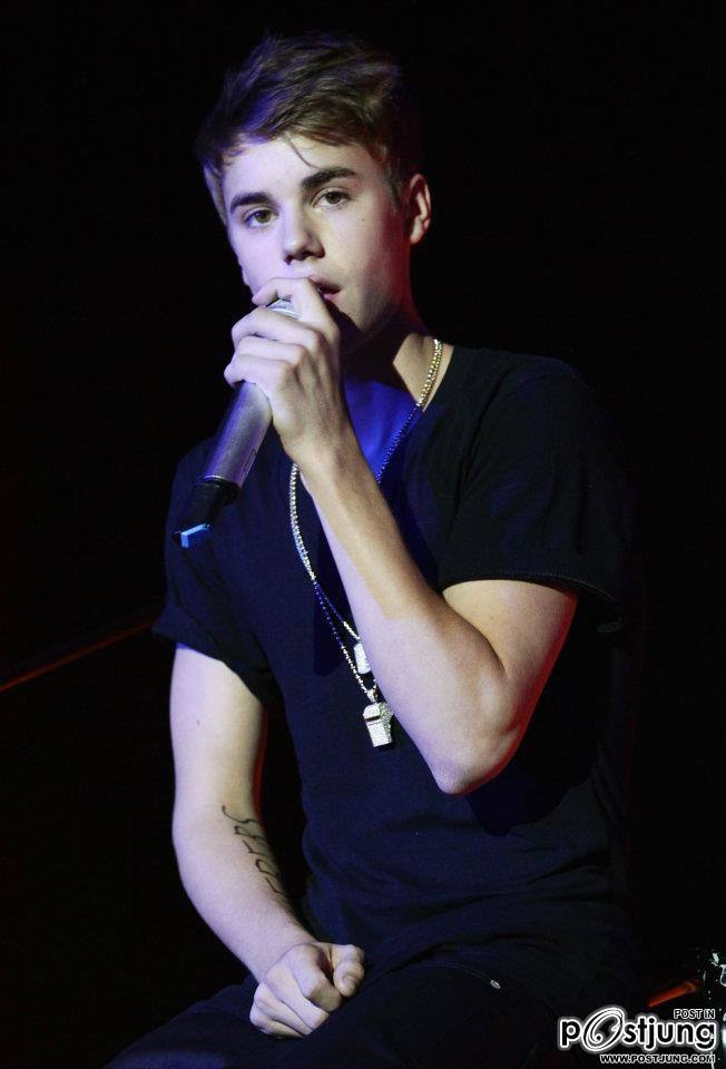 Justin Bieber performing in Milan, Italy (June 2, 2012)