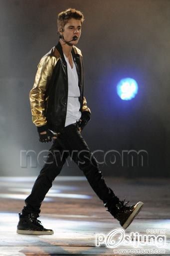 Justin Bieber performing in Verona