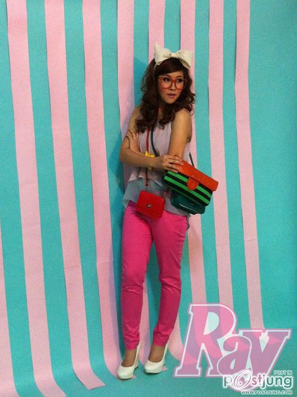 เชียร์ ...น่ารักอ่ะ ^_^