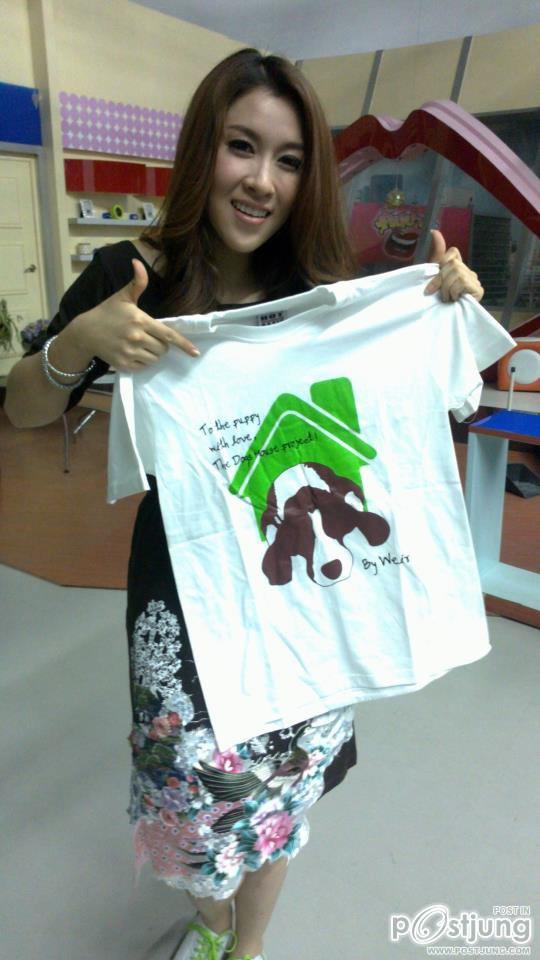 เชียร์ ...น่ารักอ่ะ ^_^