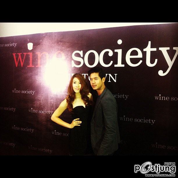 เชียร์ ...น่ารักอ่ะ ^_^