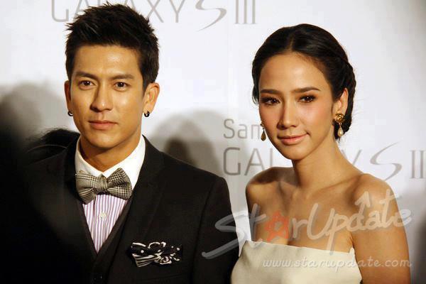 สวยสง่างาม"อั้ม พัชราภา"นำทัพดาราเปิดตัวซัมซุงกาแล็คซี่3 !!