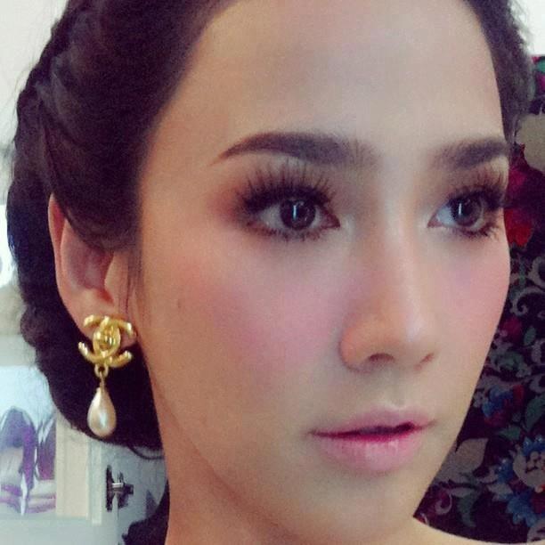 สวยสง่างาม"อั้ม พัชราภา"นำทัพดาราเปิดตัวซัมซุงกาแล็คซี่3 !!